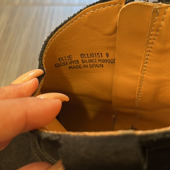 steve madden boots - Picture 3 of 3